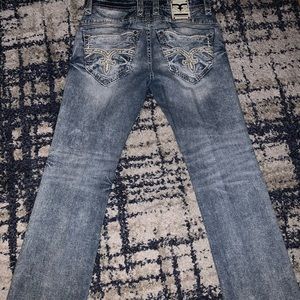 >>>>>>>>ROCK REVIVAL “DAEL” BOOTCUT JEANS<<<<<<<<<